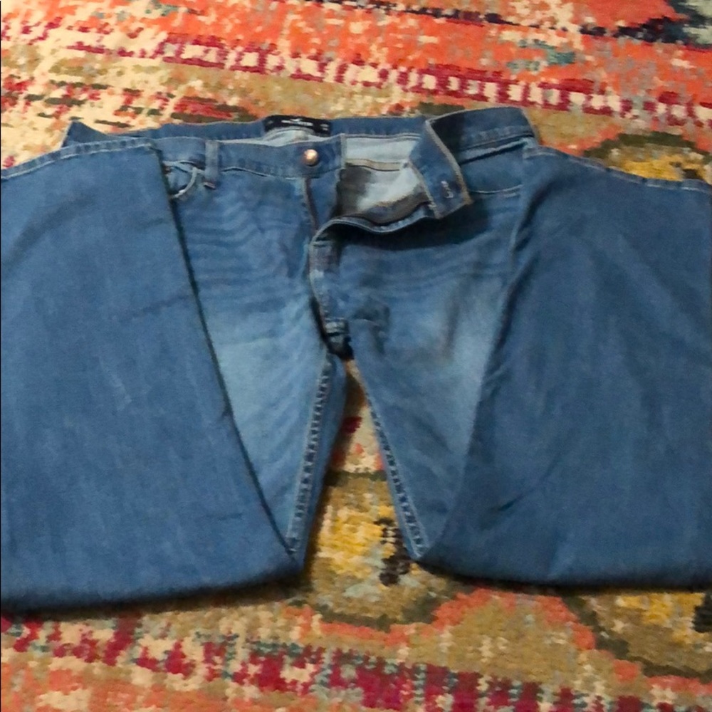 Hollister slim straight 38 med wash epic flex